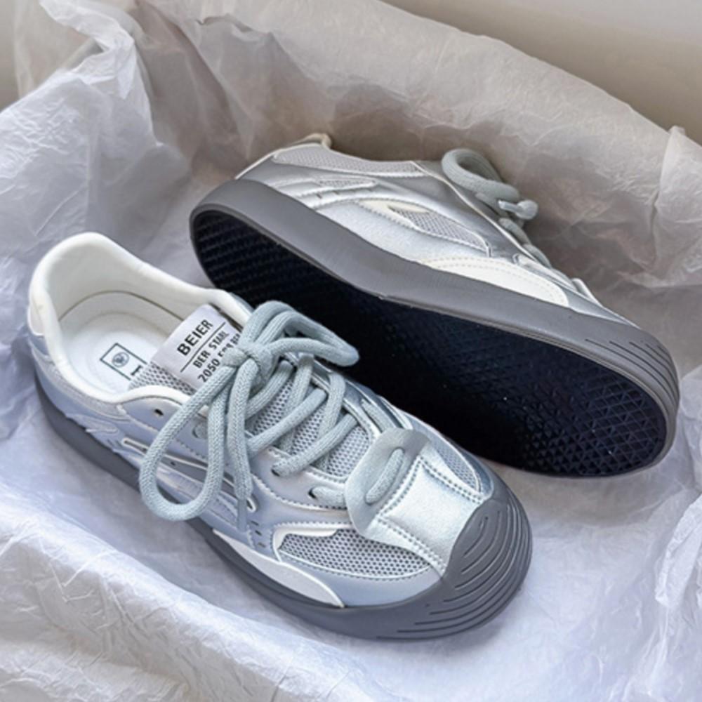 Fashion Vintage Womens Vulcanize Shoes Low-cut Comfortable Suede Casual Sneakers 2024 Ladyies Fashion Lace-up Retro Designer Shoes Women