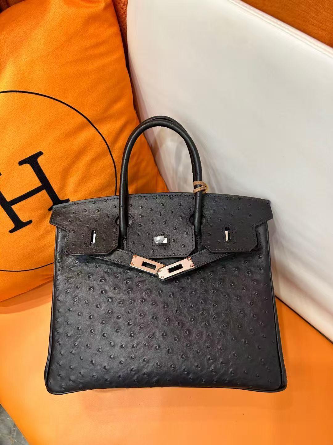 

Explosive Top Layer Cowhide Ostrich Pattern 25/30cm Large Capacity Paired Leather High Temperament Handbag Women 25x13x20cm чорний