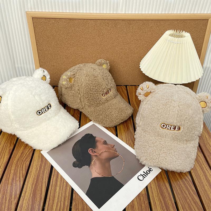 New Hat Women's Winter Cute Bear Baseball Cap Korean Style Trendy Versatile Warm and Face Friendly Lambswool Duck Cap