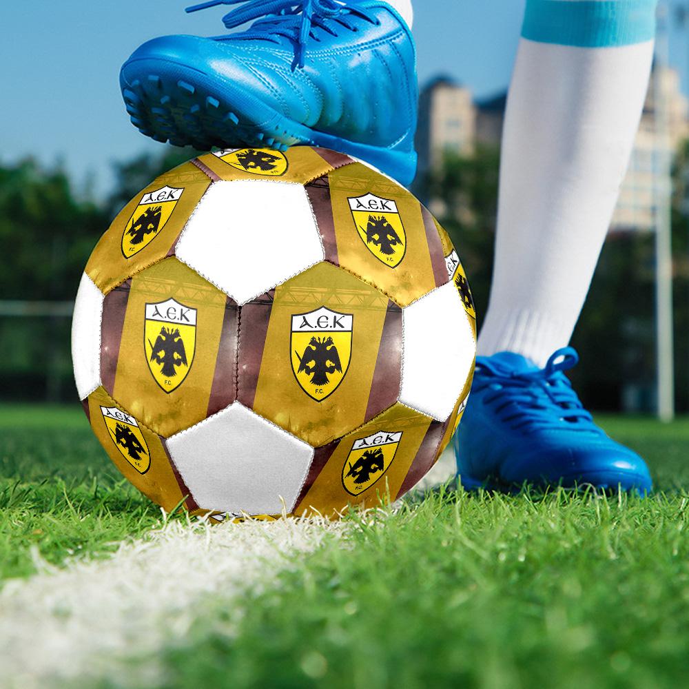 1pz Pallone da calcio AEK Atene taglia 5 Pallone da calcio indoor Praha Colorato Per tutte le età Cucito a macchina PVC Pronto per la competizione Durevole Alto rimbalzo