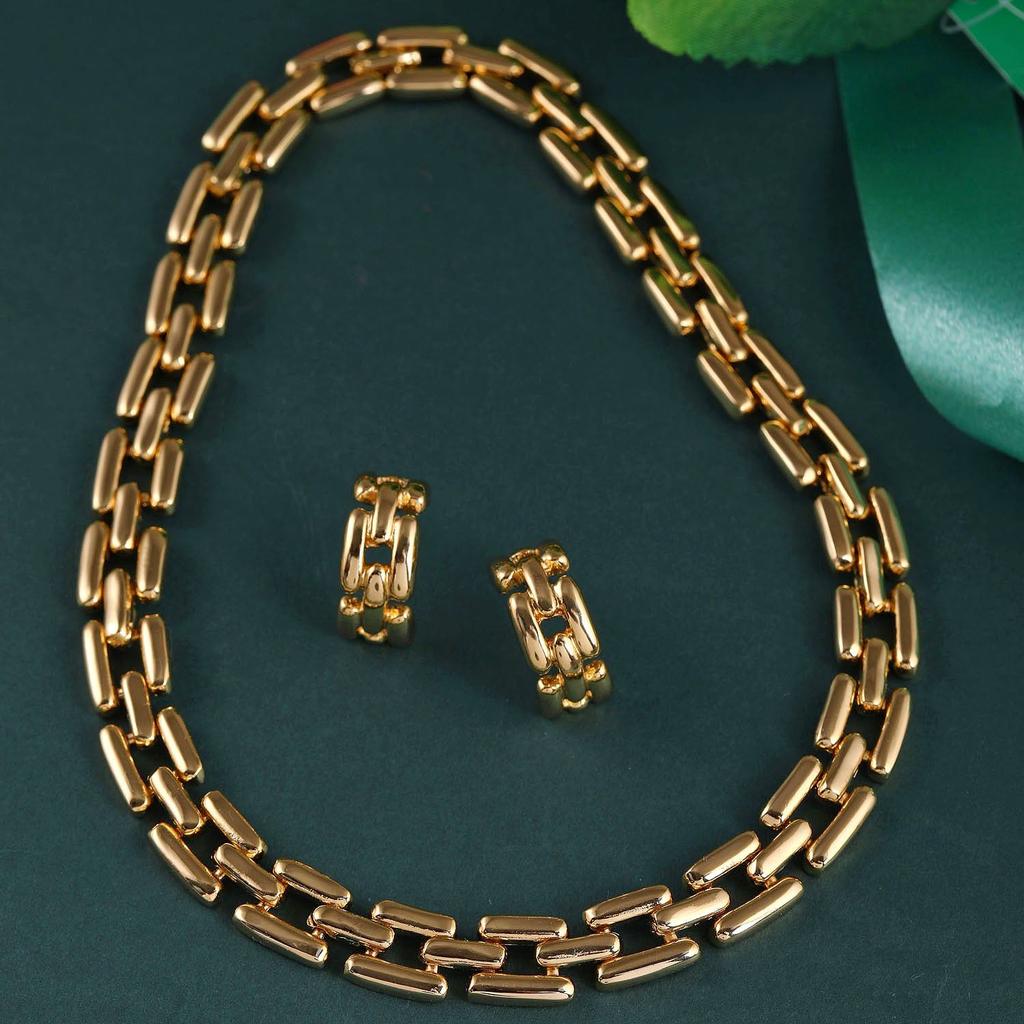 Estele Gold Plated Chain Necklace Set for Women
