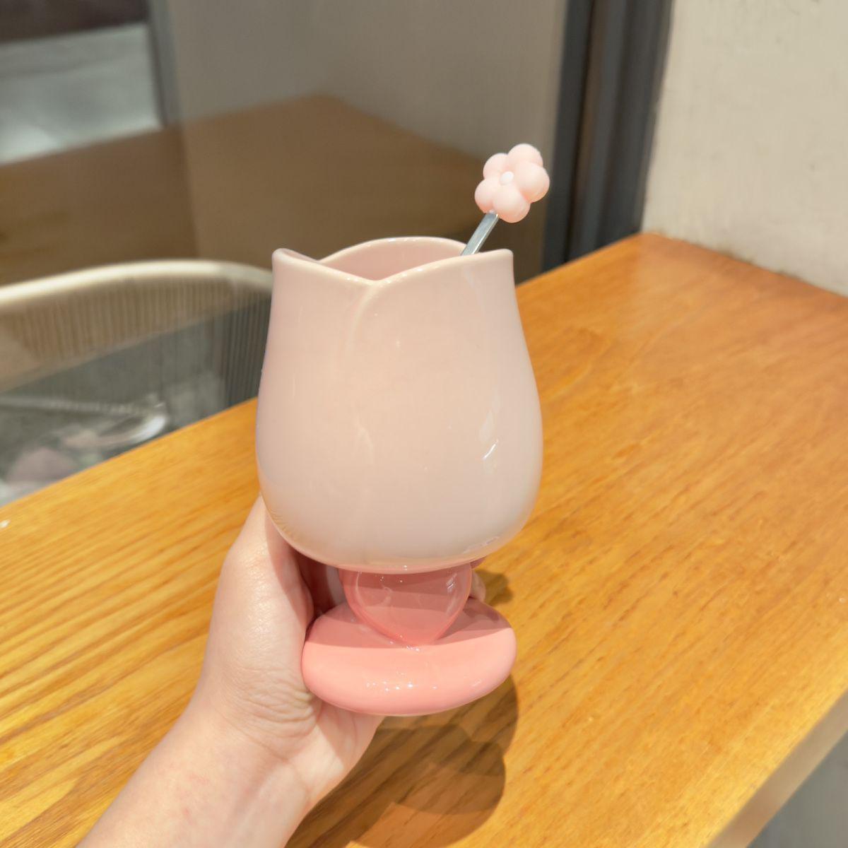 

Tulip Heart Cup: Valentine s Day Gift for Boyfriend/Girlfriend or Birthday Present for Women, Sisters, and Loved Ones. Cream Tulip Blossom Cup