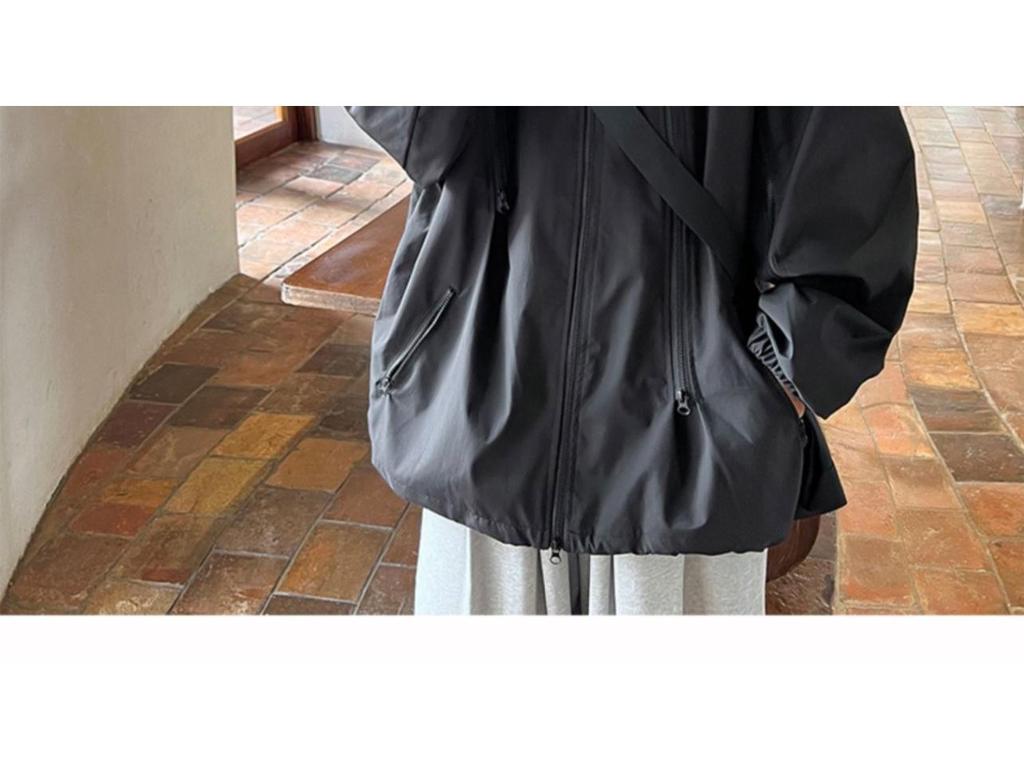 Unisex Outdoor Hooded Windbreaker Jacket for Spring and Autumn - Casual, Loose-Fit Sport Jacket for Men and Women