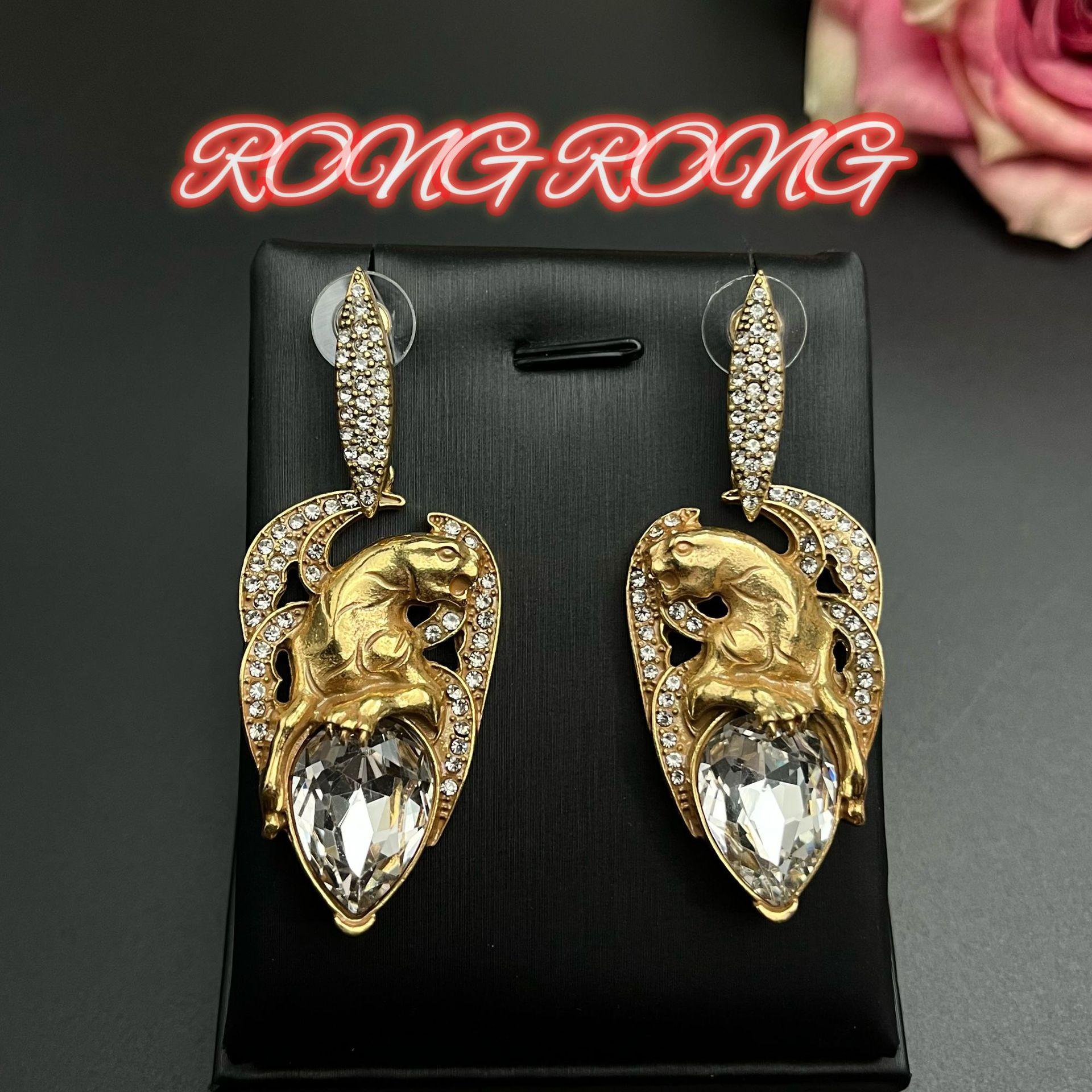 Medieval Exaggerated Heavy Industry Leopard Earrings High-end Vintage Jewelry Gold Antique