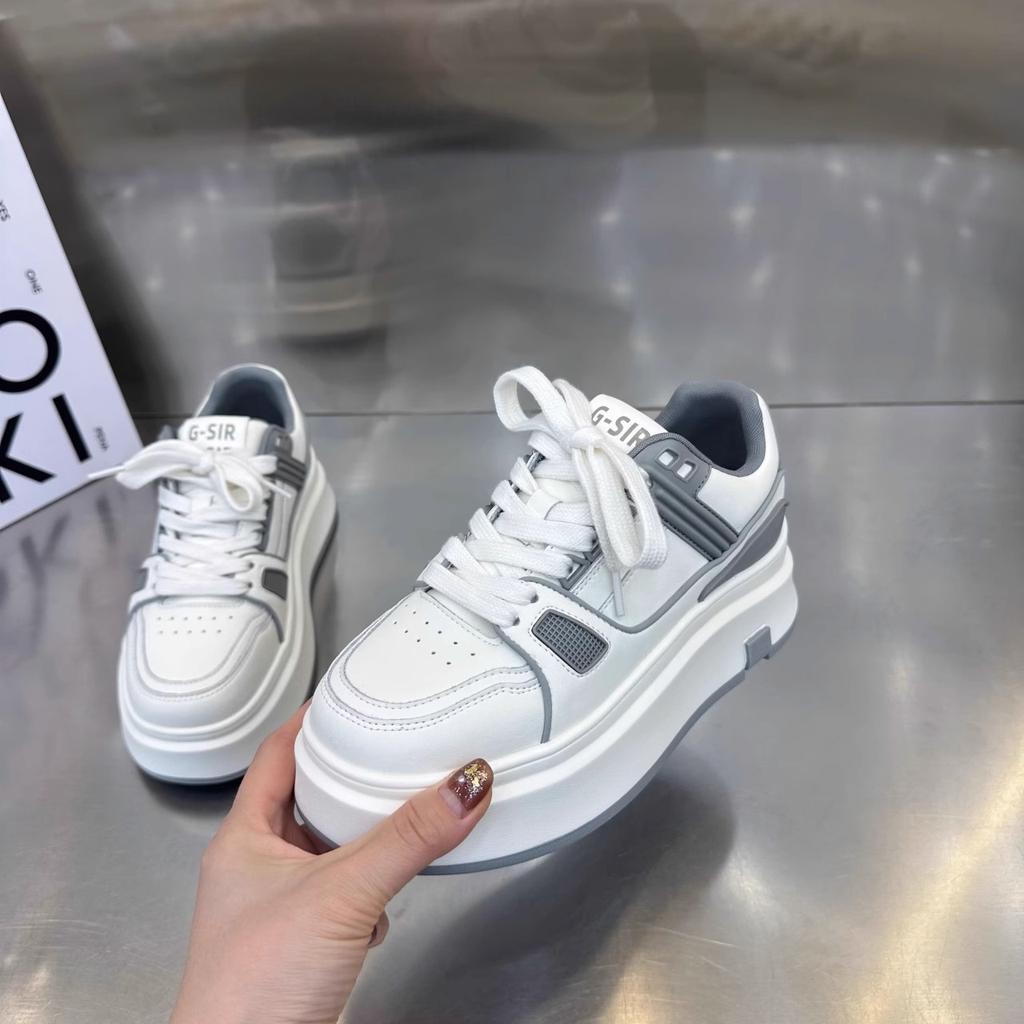 2025 new summer Hong Kong style versatile platform white shoes women's casual board shoes ins popular sports bread shoes