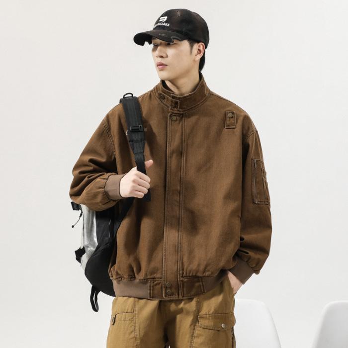 Куртка в стиле милитари с воротником-стойкой — фото 7