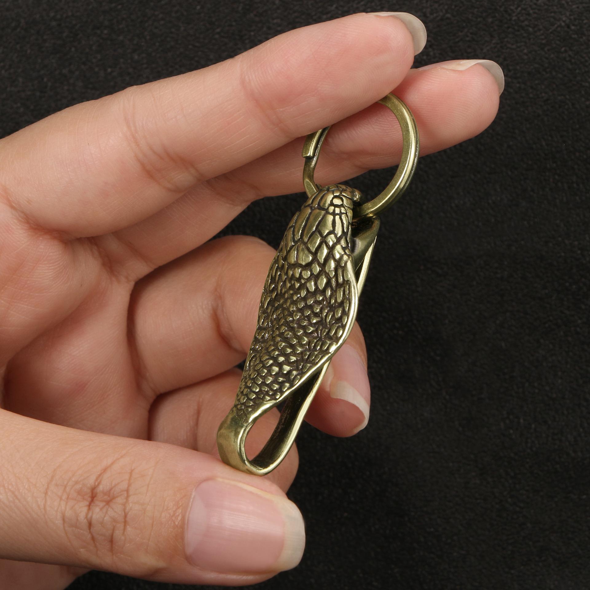 

EDC Латунная Королевская Кобра Змея Металлическая Фигурка Пряжка Брелок Животное Сувениры Винтажный Домашний Декор