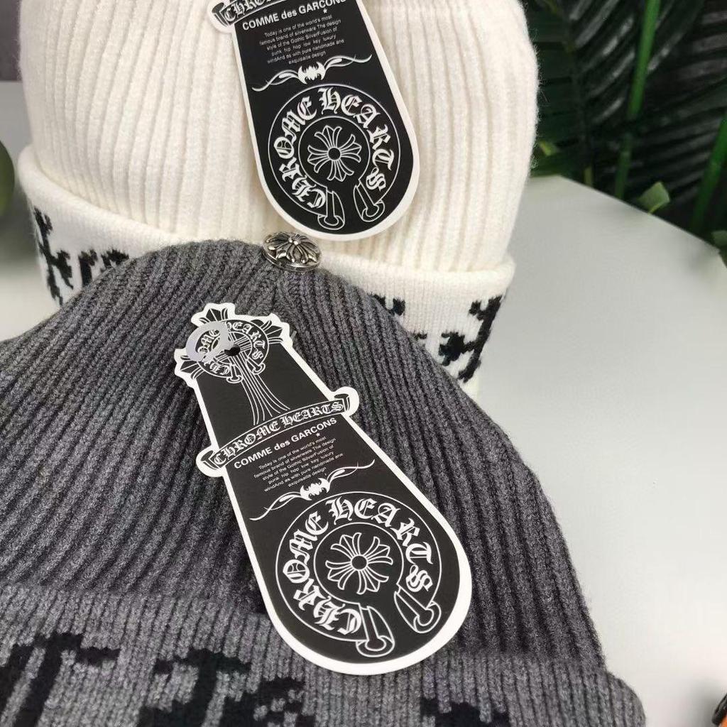 Πλεκτό Σκουφάκι με Σανσκριτική Εκτύπωση – Unisex Φθινοπωρινό & Χειμερινό Σκουφάκι Slouchy