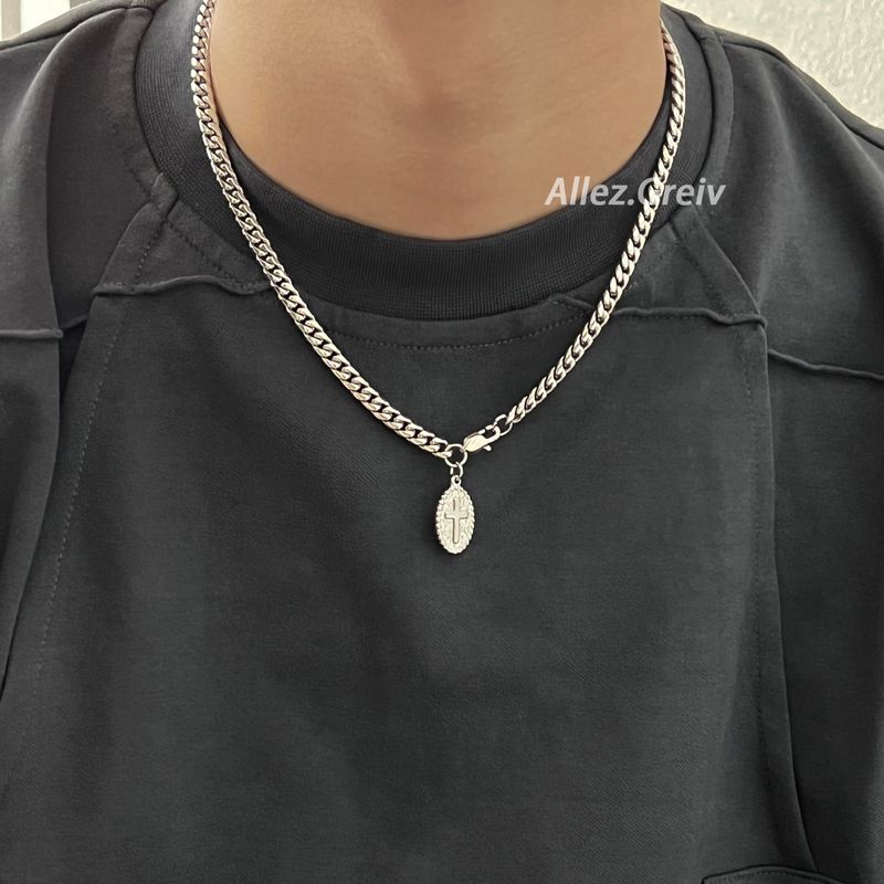 Titanium Steel American Retro Oval Pendant Necklace Boys Fashion Street Niche Style Original Design Fancy Accessories 50cm Oval Cross Pendant