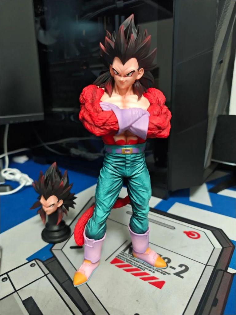 [USED] Dragon Ball Super 4 Vegeta Figure