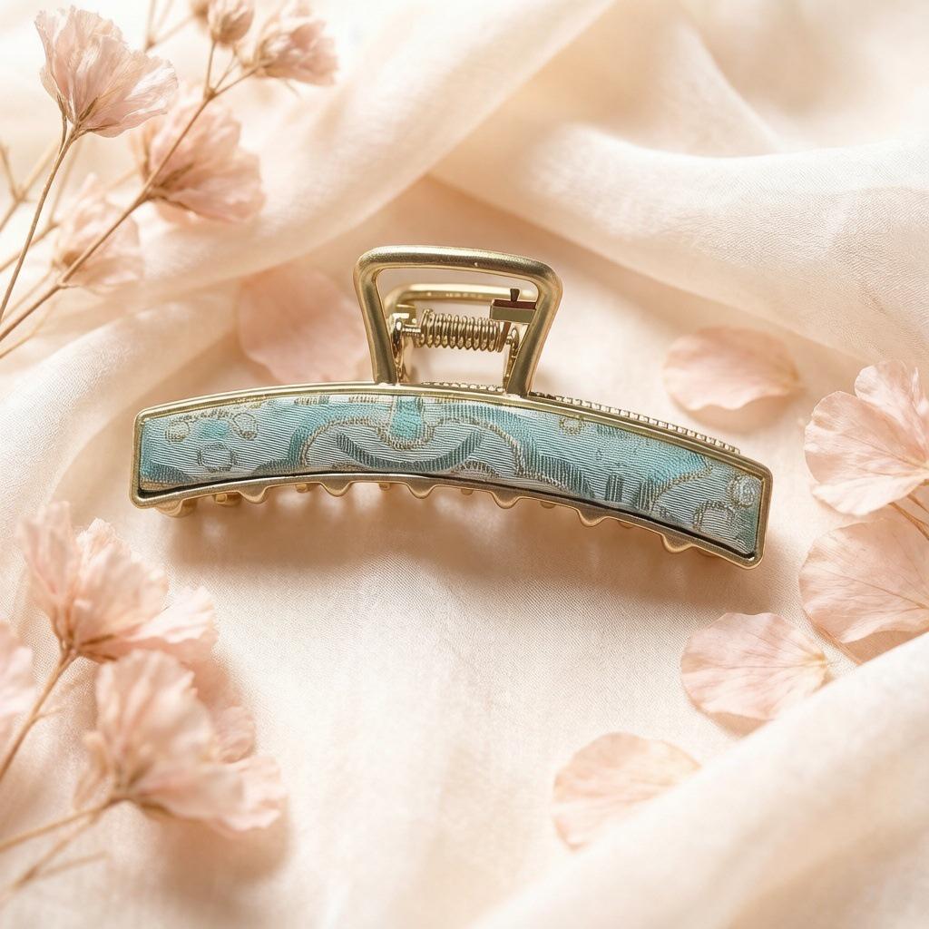 Elegant Handmade Hair Accessories - Retro Chinese-Style Cheongsam Hair Clip