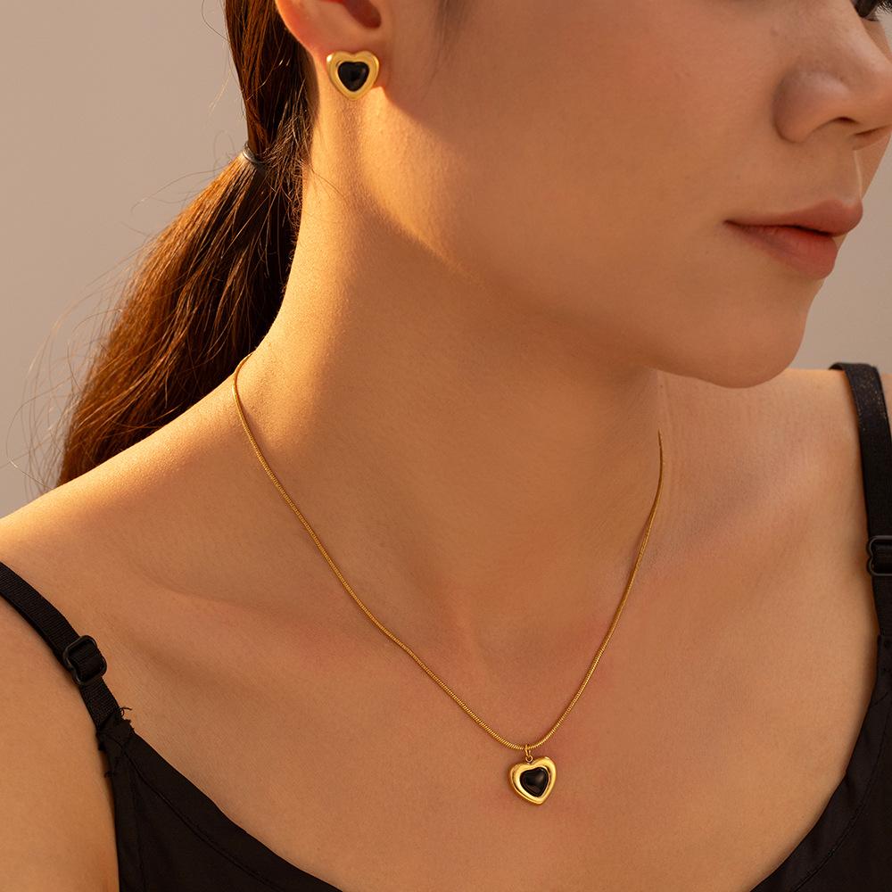Wind Retro Black Love Necklace Stud Earrings Set Titanium Steel Does Not Fade Women's Popular Accessories