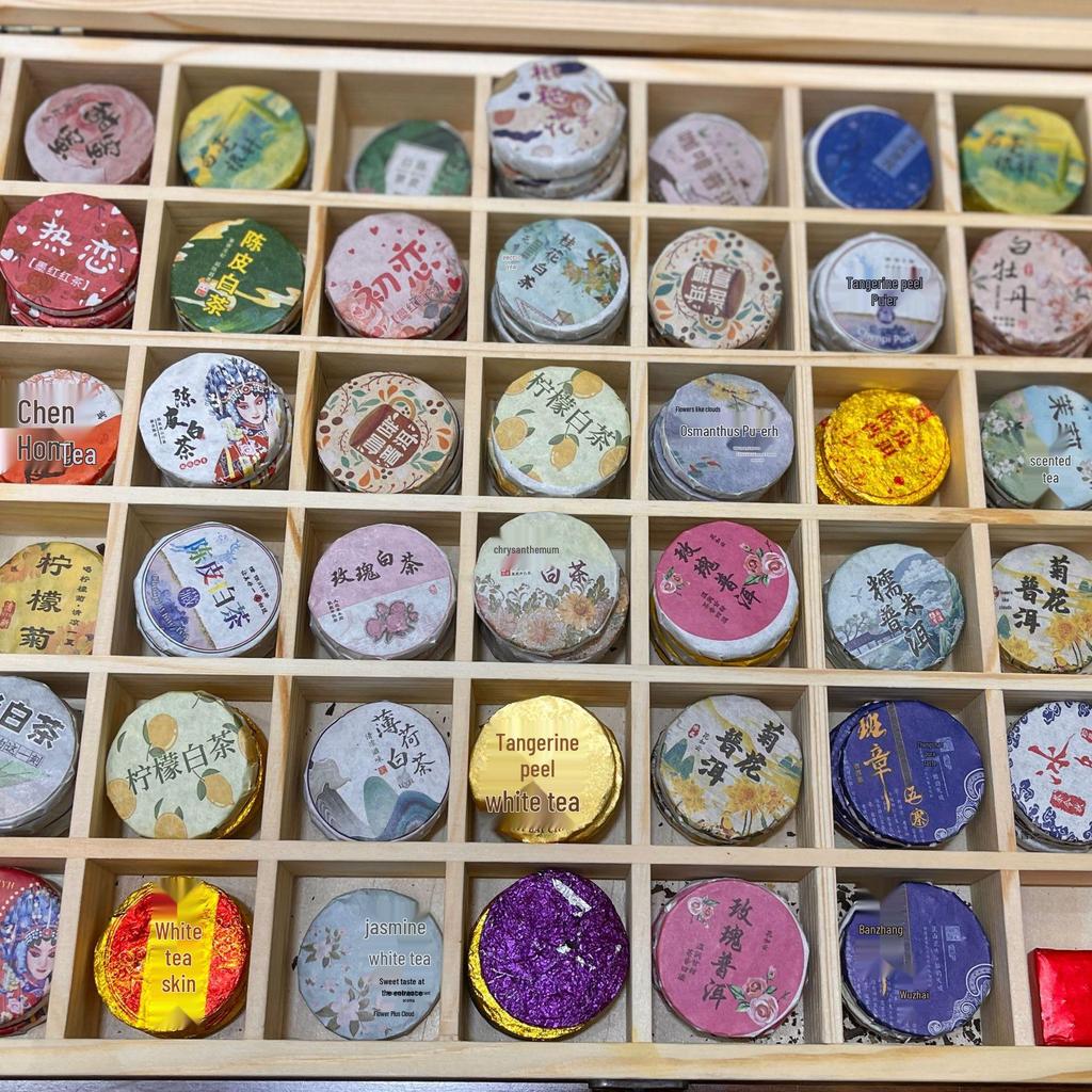 Assorted Mini Tea Cakes: 40 Varieties of Yunnan Pu-erh, Ripe, Glutinous Aroma, White, and Black Tea