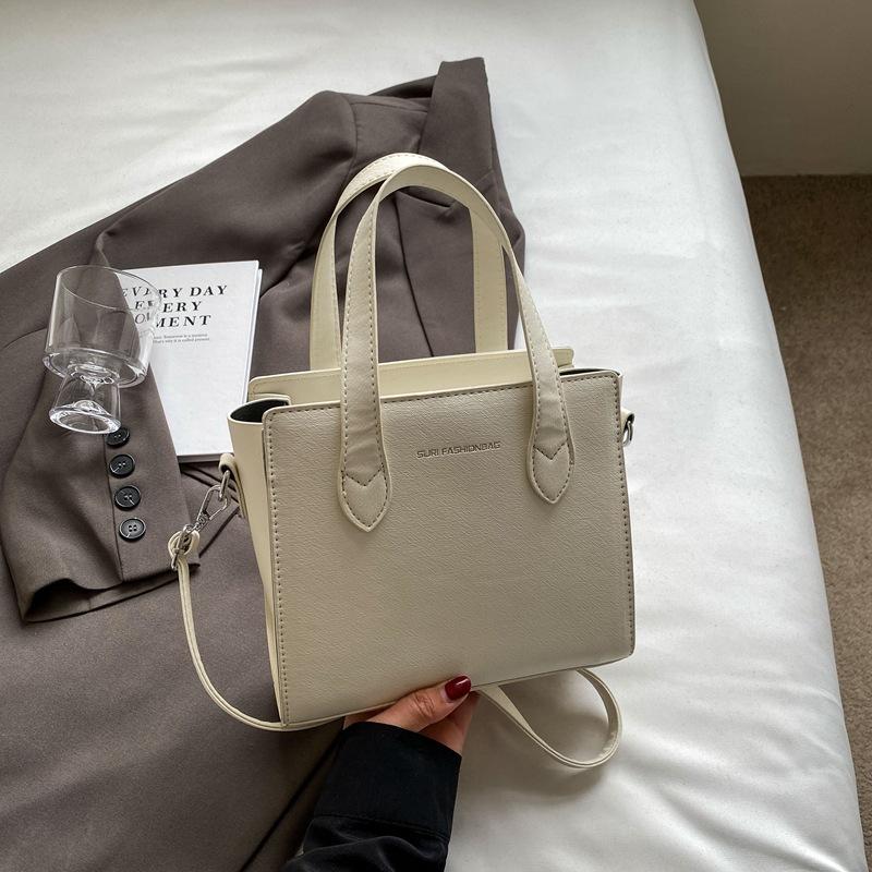 New Summer Bag for Women's Fashionable Simple Shoulder Bag Casual Commuter Crossbody Bag Texture Personalized Tote Bag