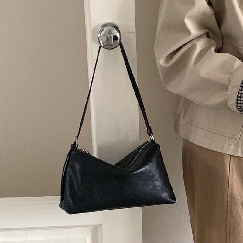 New Retro Cowhide Single Shoulder Underarm Women s Bag, Leather Casual Crossbody Bag, Large Capacity Commuter Women s Bag чёрный