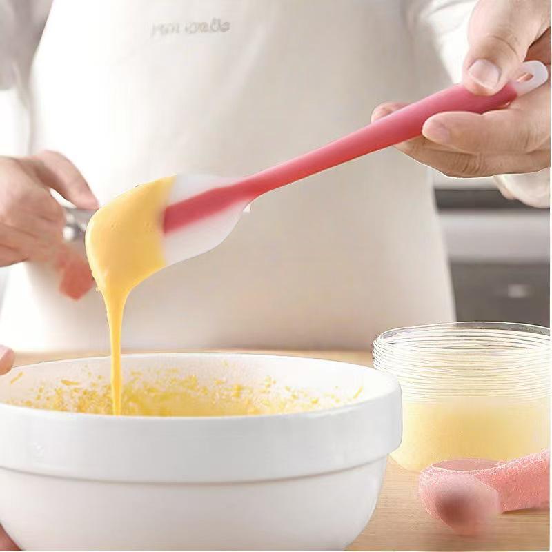 Silicone Semi-Transparent One-Piece Baking Spatula for Mixing and Cake Decorating