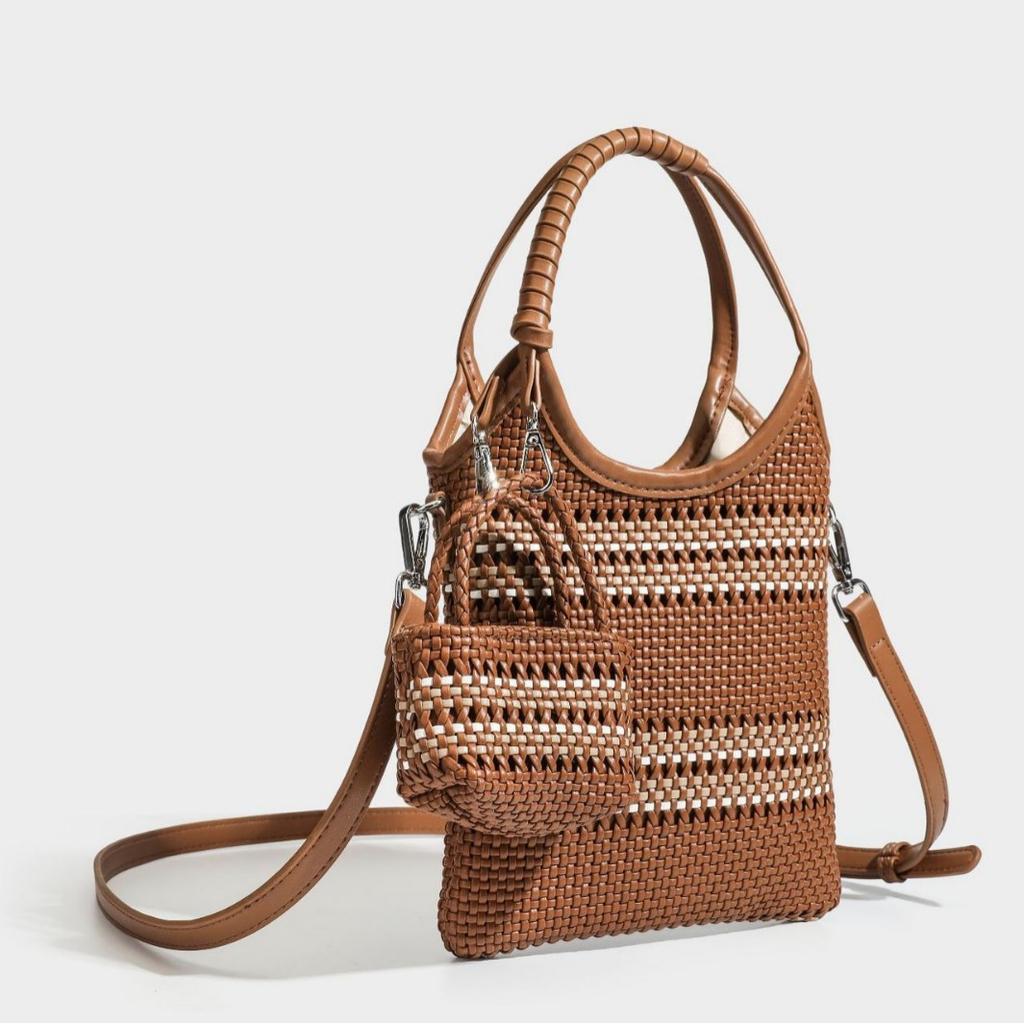 New color blocking woven handbag with female niche design, fashionable mobile phone bag, versatile hollow shoulder bag