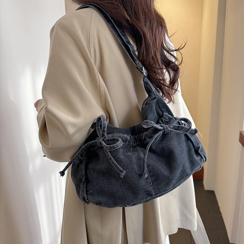 IELGY Retro All-Match One-Shoulder Messenger Washed Denim Bag Casual Bucket Bag Fresh