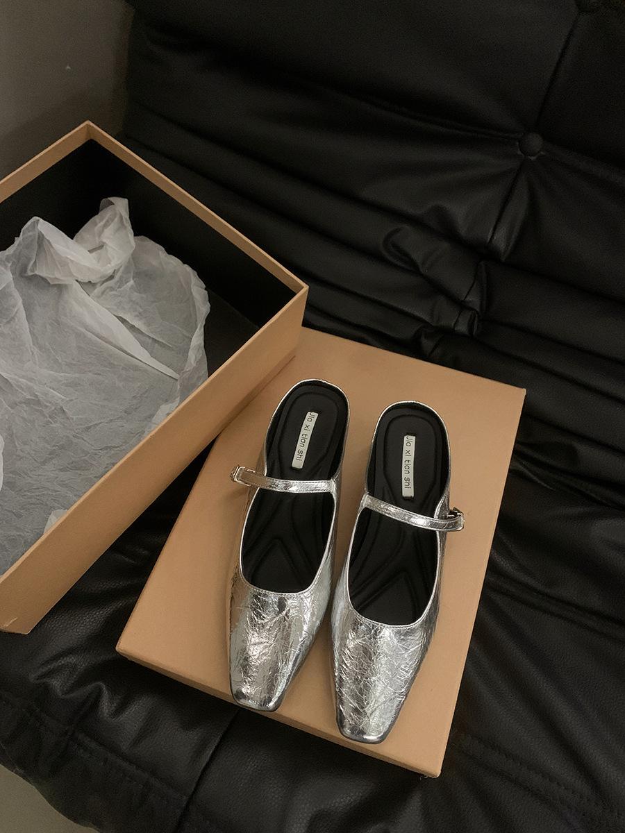 

Серебристые полушлепанцы с низким каблуком, женская обувь для ношения, 2025 новая весна и лето, одинарные туфли с полуподдержкой 40