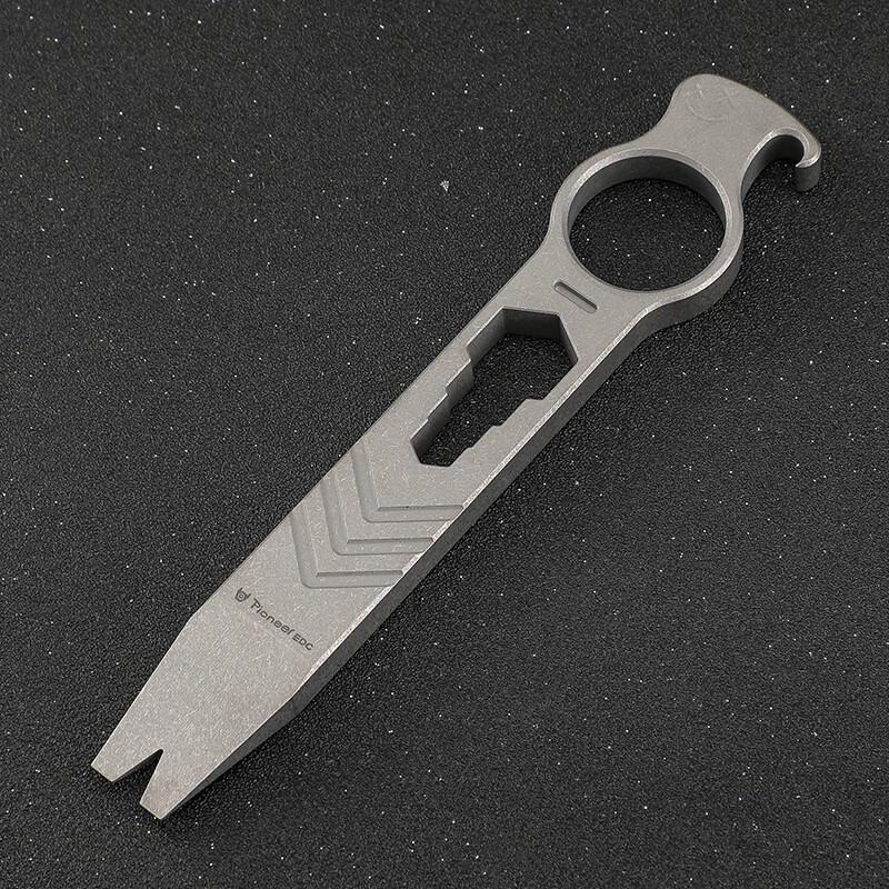 YTYIN Titanium Multi-Tool Pry Bar