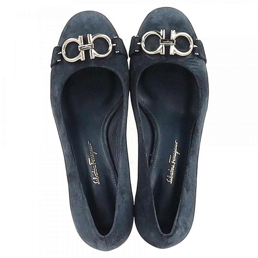 Salvatore Ferragamo Ferragamo Garda Pumps In Blue Suede Blue