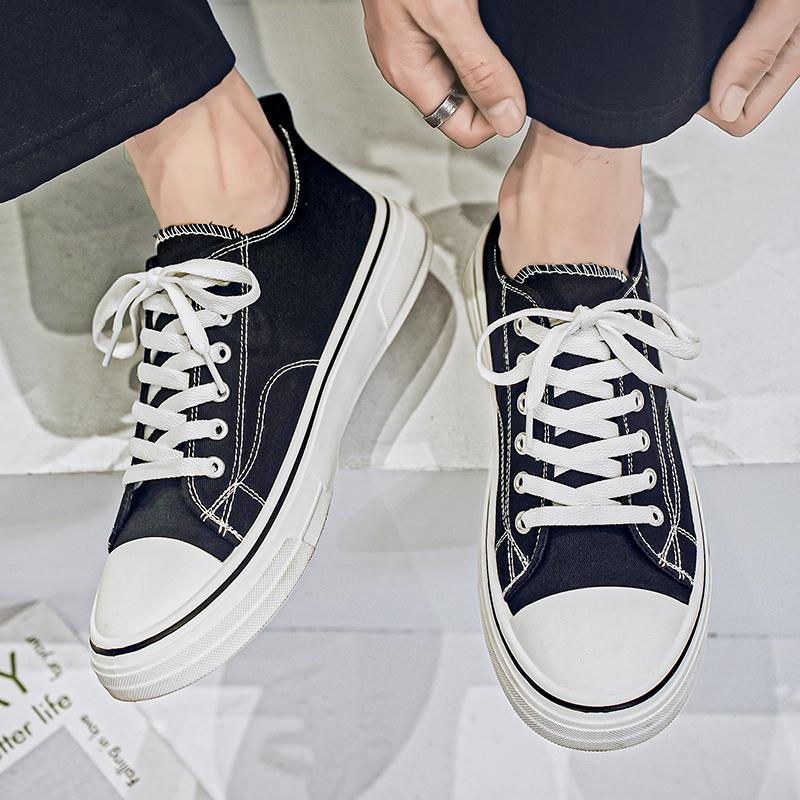 New Men's Fashion Low Top Skateboarding Canvas Breathable Shoes Students Boys Male Casual Comfortable Soft Sole Trending Sneakers