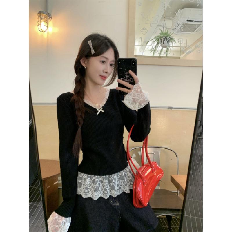 Winter 2024 Women's V-Neck Lace Trim Slim-Fit Knit Sweater with Waist-Cinching Velvet Base Layer