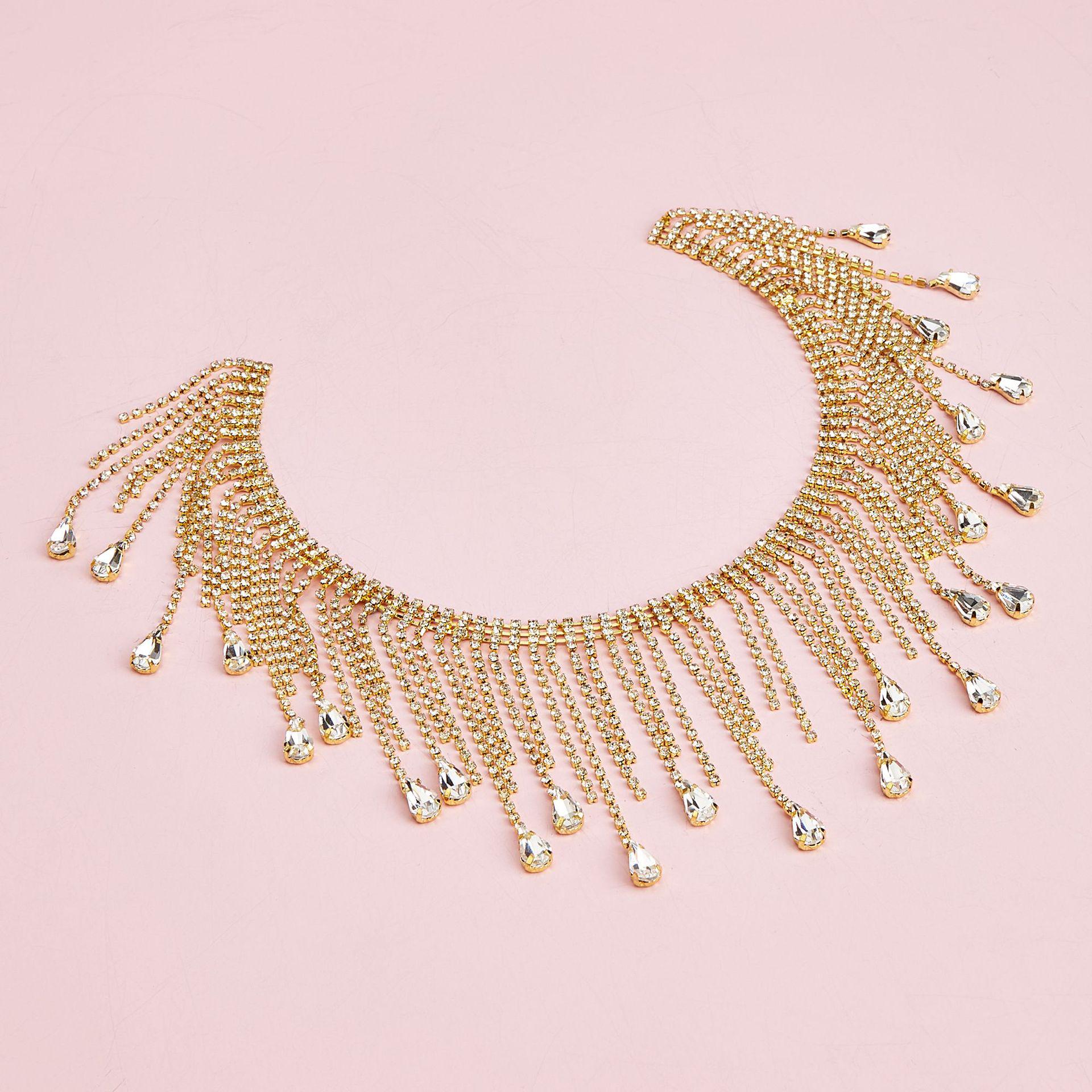 Elegant Rhinestone Pendant Tassel & Lace Bowknot Diamond Accessories