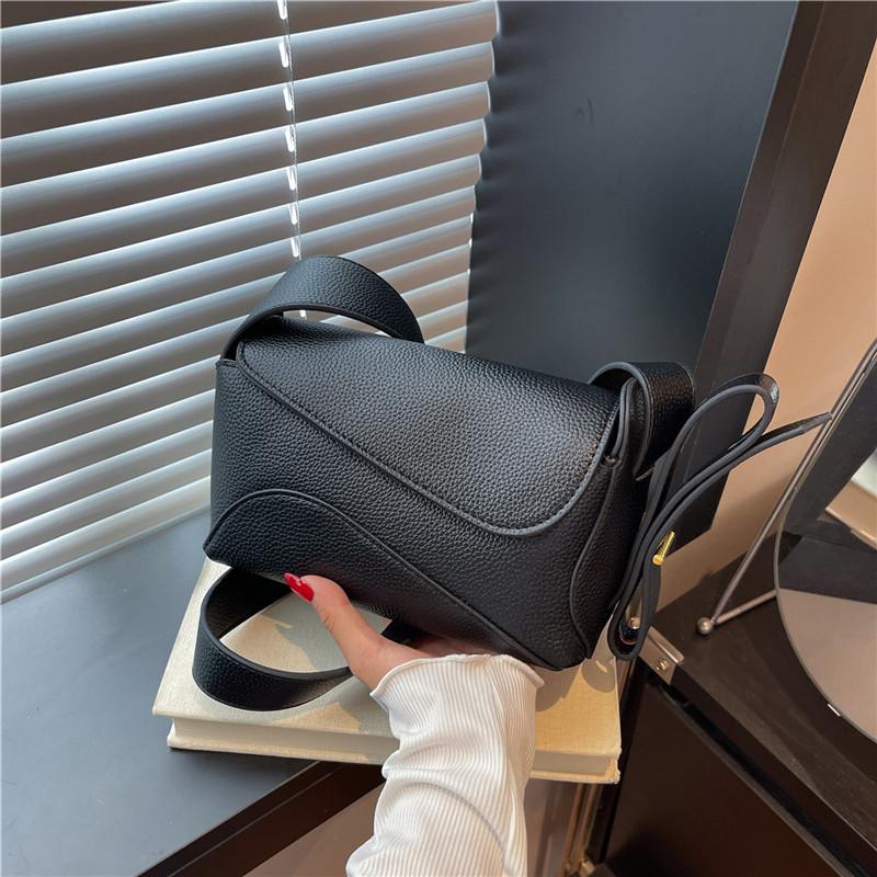 

Small bag women s versatile new fashion shoulder bag popular small square bag чёрный