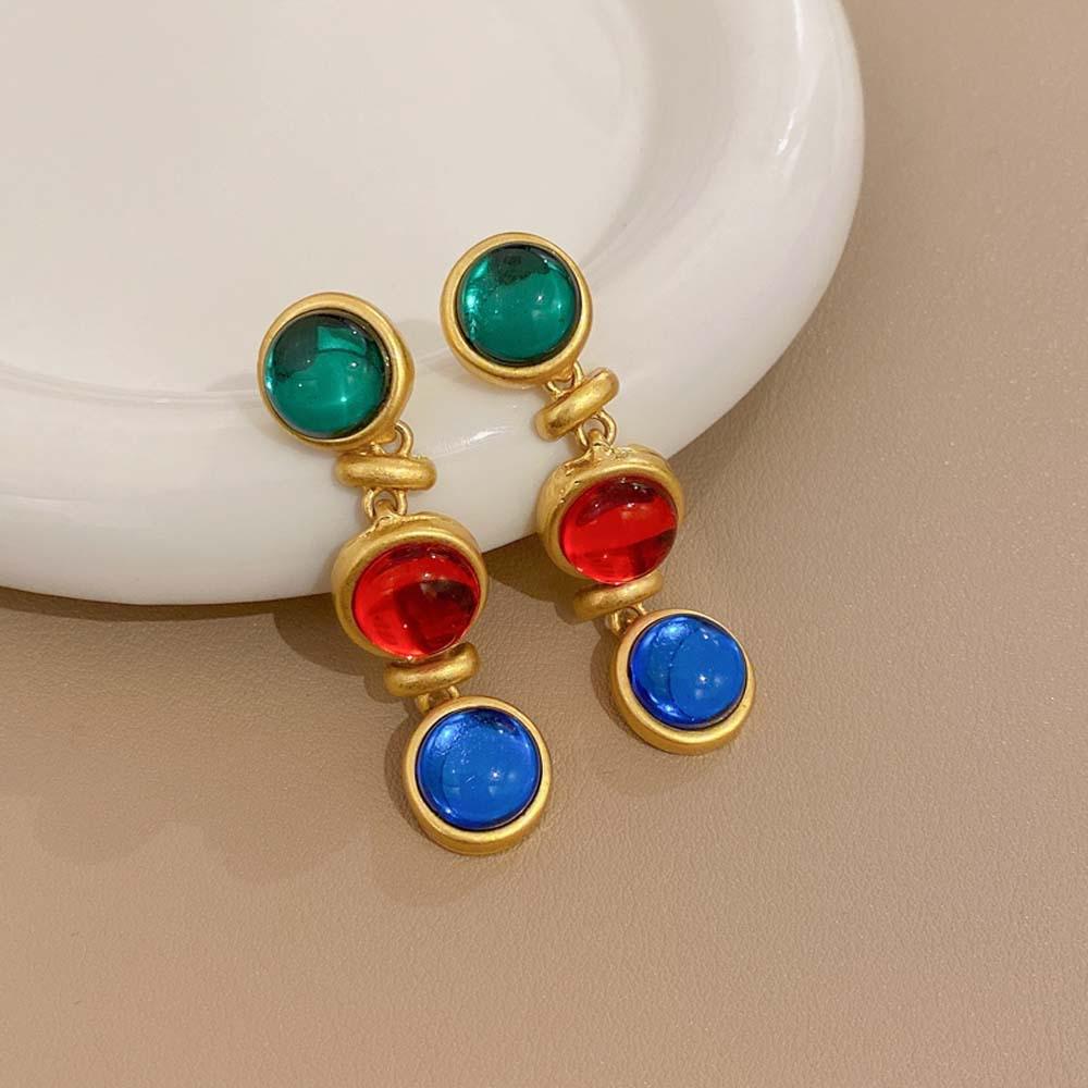 Vintage Silver Needle Zircon Earrings – Retro Luxury Court Style Studs.