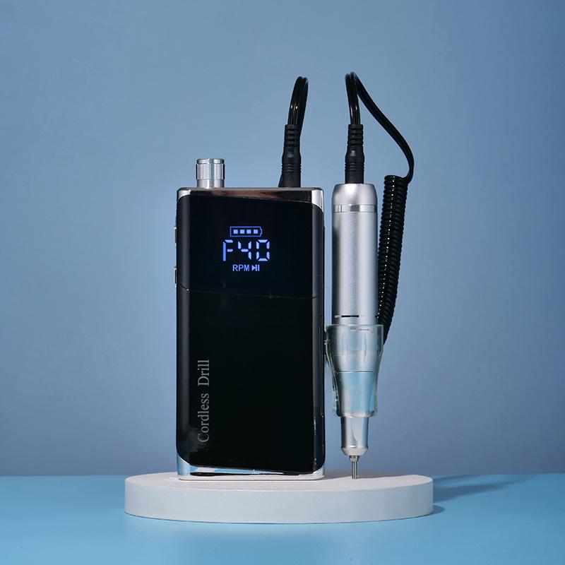 

Высокоскоростная электрическая пилка и полировщик для ногтей (Не нагревающийся, 40 000 об/мин) чёрный