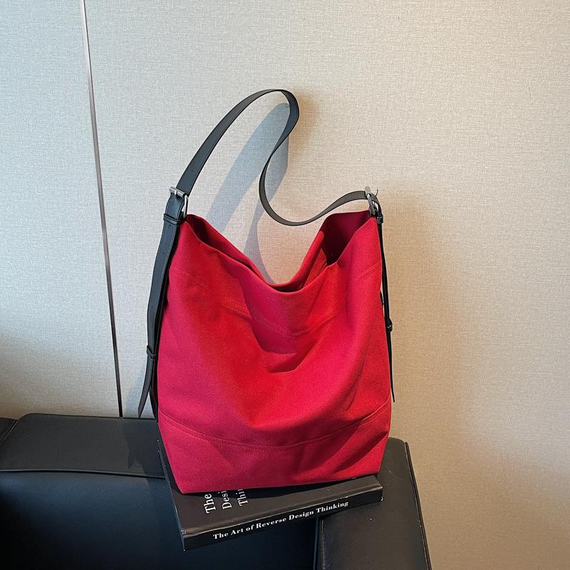 

2025 лето новый интернет-знаменитость с большой вместимостью модная универсальная холщовая сумка-тоут минималистичный однотонный дизайн сумка на плечо 44*14*39 бордовый