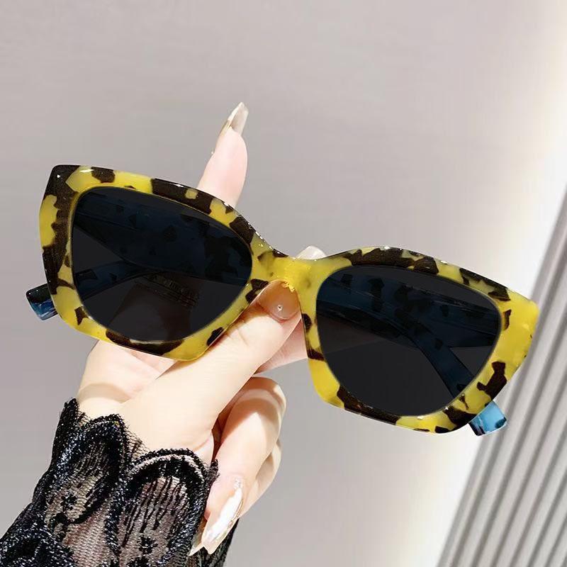 New Unisex Fashion Myopia Sunglasses with Black-Gray Lenses UV Protection Women's Retro Oversized Prescription Glasses -3.5-4.0