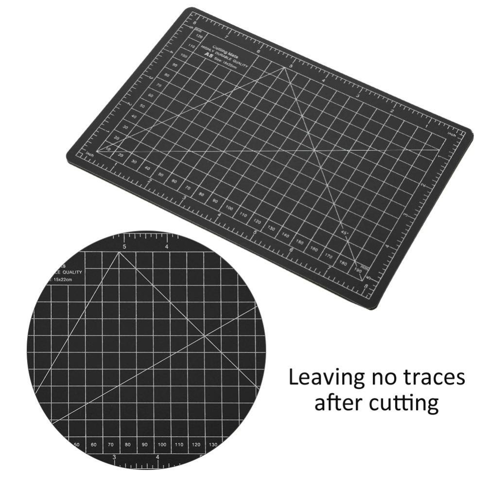 4pcs Scale Grid Design Model Cutting Pad Non-Slip Base Craft Carving Mat Cutting Mat  For Crafters