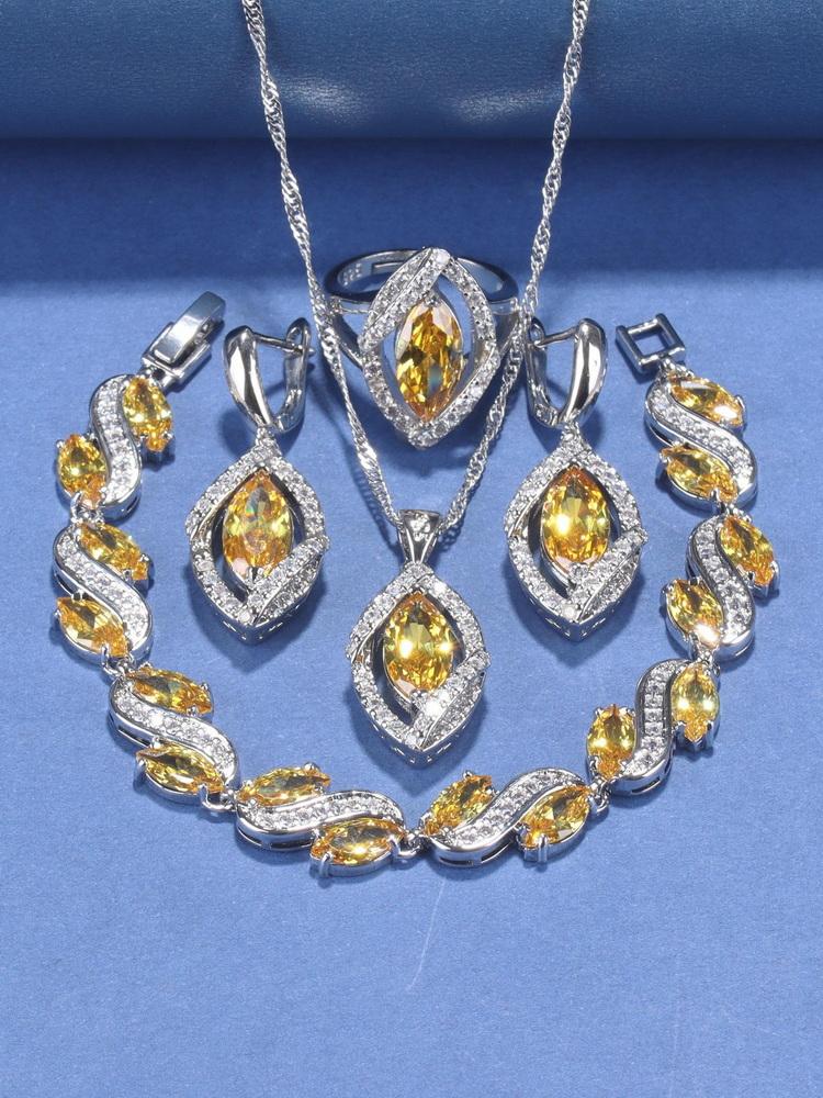 Matrimonio a Dubai Accessorio Gioielleria Raffinata Bracciale e Anello con Granato Rosso di Qualità Set di Orecchini e Collana da Donna