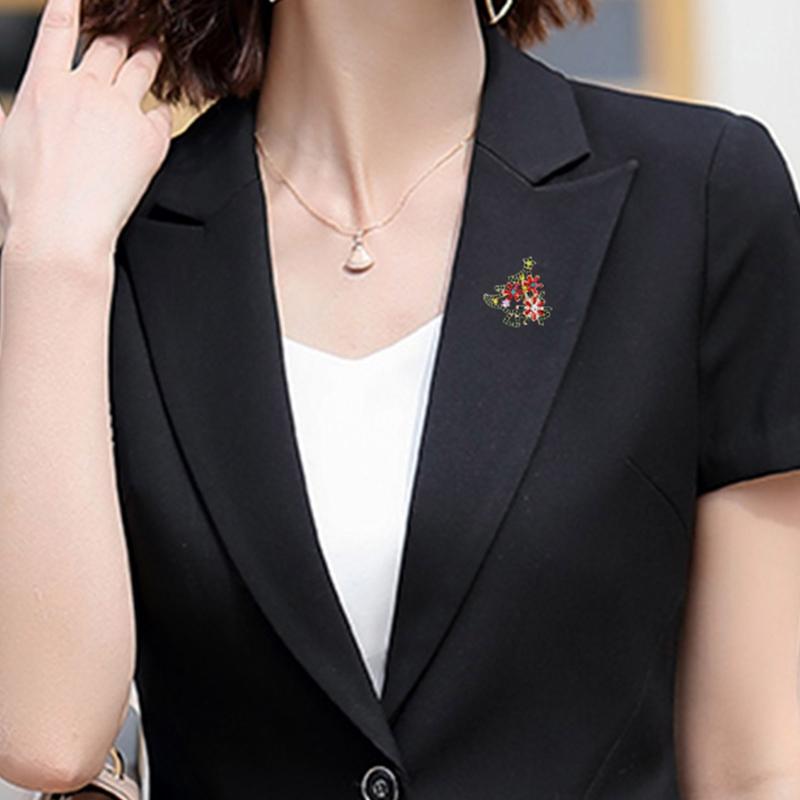 Rotating Lapel Pin Xmas Tree Badges Brooch Pins for Clothing Bags Jackets Colorful Rhinestones Brooch Crafts Christma
