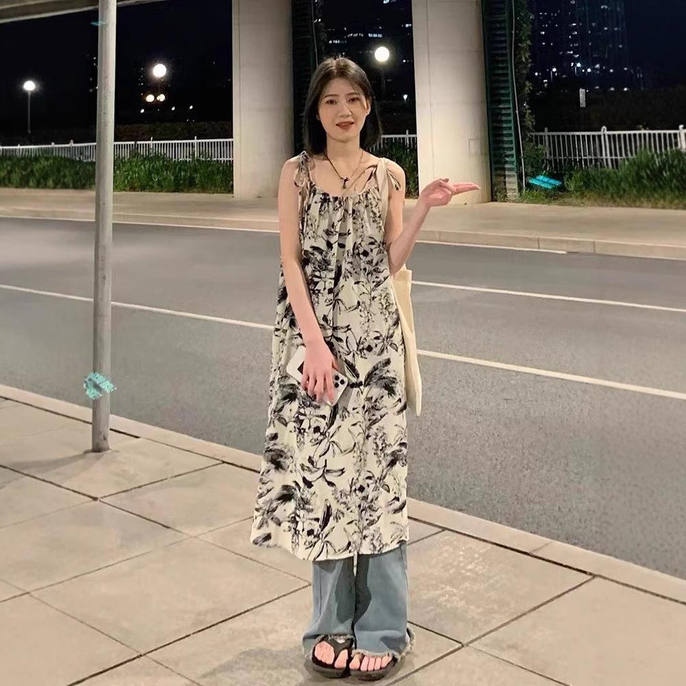 Suspender dress women's summer ink printing new holiday wind floral retro skirt women's texture high sense