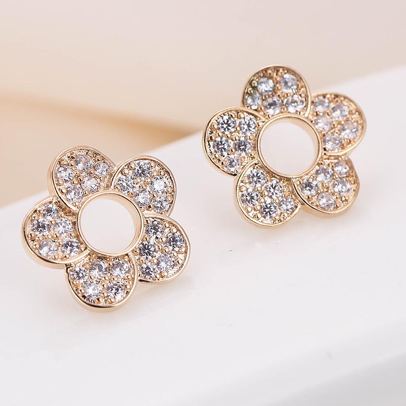 Elegant Rhinestone Cross Flower Earrings: Women s Fashion Hollow Metal Studs золотой