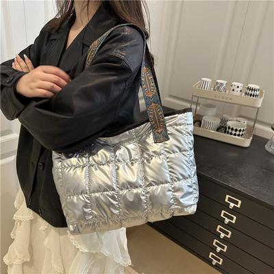 Simple and Fashionable Large-capacity Commuter Bag Women's Bag 2025 New Trend Casual Portable Shoulder Tote Bag