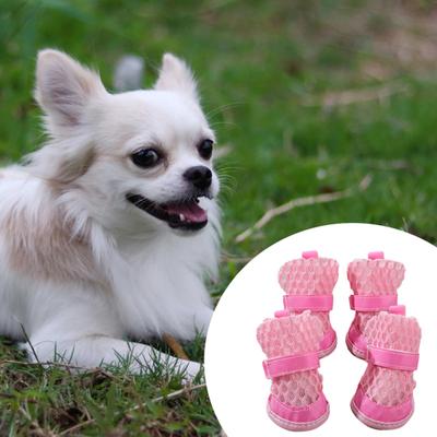 4 szt. Buty dla psa Oddychające siateczkowe buty dla psa na lato Gorący chodnik Antypoślizgowa podeszwa Ochraniacz łap dla psów małych, średnich i dużych