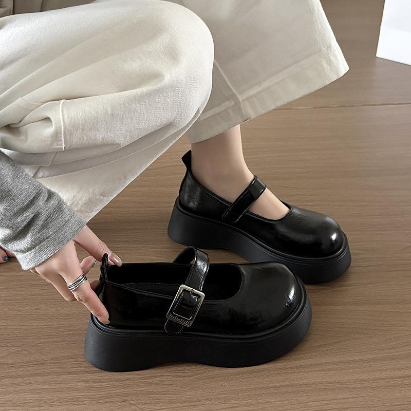 Big head and thick sole Japanese jk small leather shoes for women's 2025 spring and summer new muffin with skirt Mary Jane single shoes