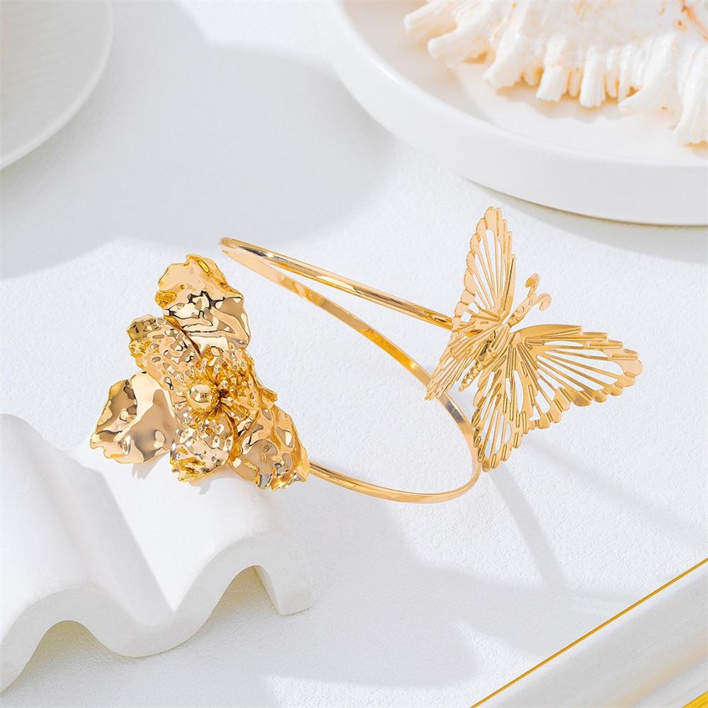 Bohemian Hollow Butterfly Flower Open Cuff Armband for Women Trendy Spiral Geometric Metal Arm Bracelet Beach Party Body Jewelry
