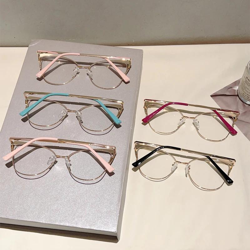 نظارات عين القطة كبيرة الحجم للنساء موضة جديدة عتيقة بإطار مجوف نظارات طبية عصرية فاخرة على شكل فراشة