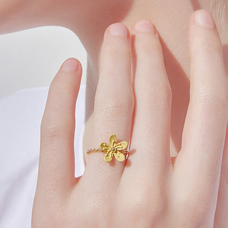 Dana Burton Mini Aconite Simple Ring