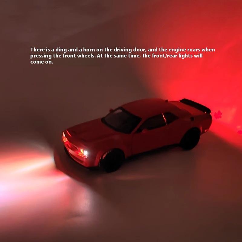 1/32 DODGE Challenger Hellcat Redeye Supercar Die Casting Model Car Sound and Light Hobby Collectibles Classic Decorative Gifts