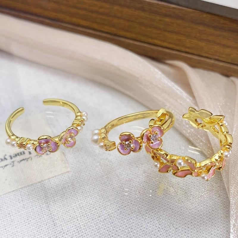 Gold Medieval Vintage Enamel Peach Blossom Butterfly Ring Niche Light Luxury High Sense French Retro Ring Woman