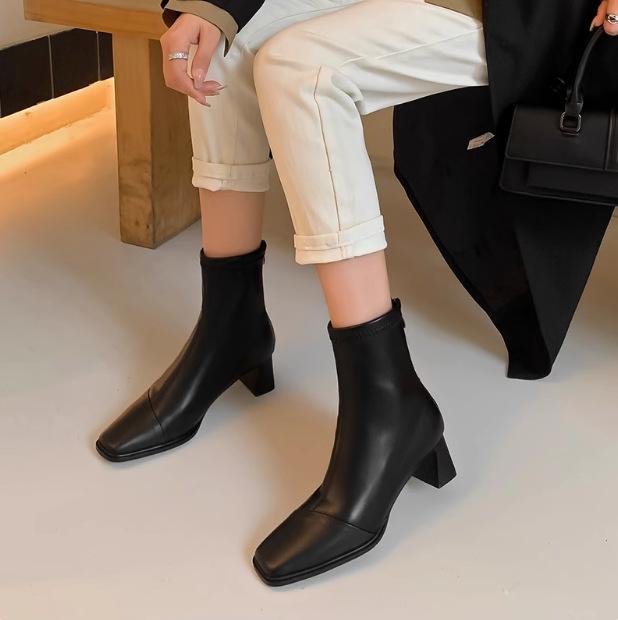 French retro thin boots women's Martin boots autumn and winter temperament foreign style square head high heels short boots thick heel elastic single