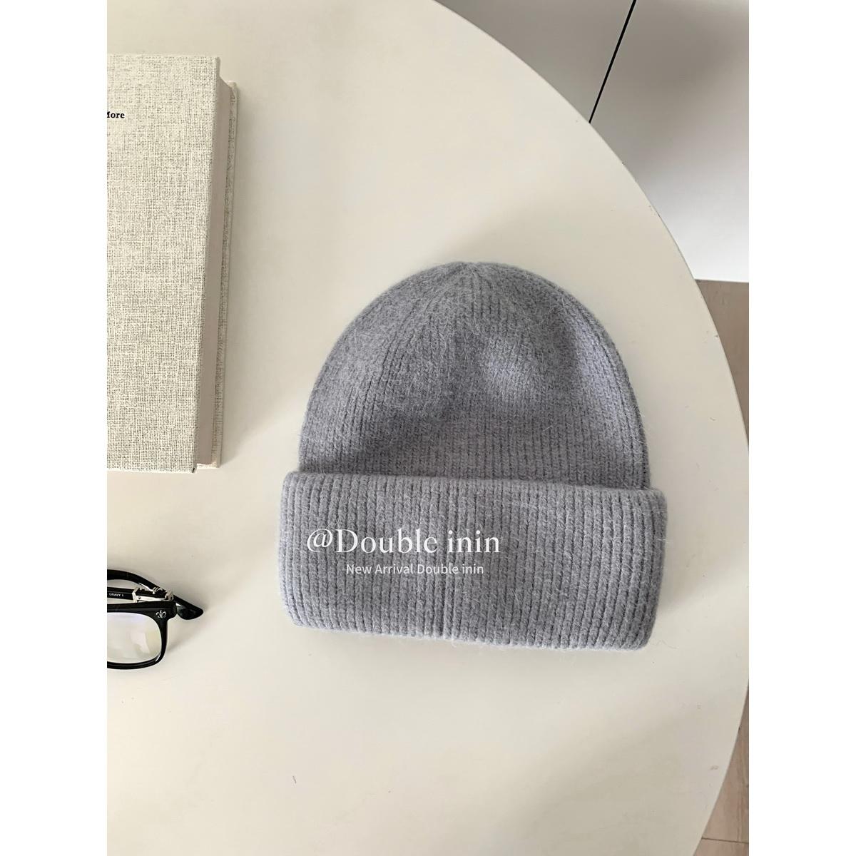 

Double Inin Korean Knitted Hat With Rabbit Hair Women s Cold Hats Warm Stacking Small Face Display Baotou Hat circumference 54-60cm світло-сірий колір