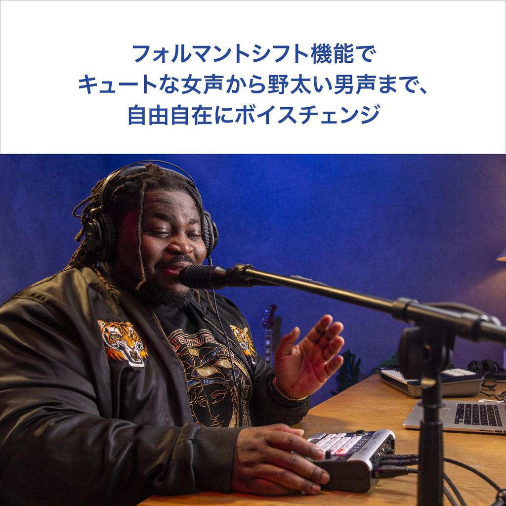 ZOOM V3 Voice Changer, Voice Effects, Game Commentary, Live Streaming, Audio Interface, Vocal Processor [3-Year Extended Warranty]