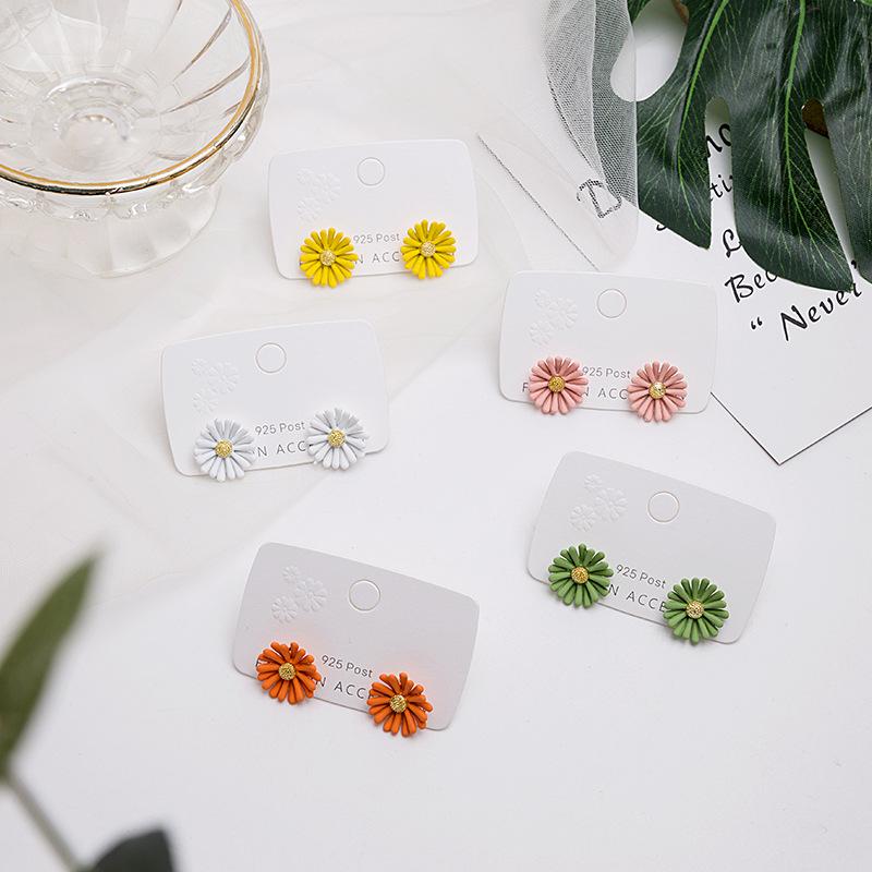925 Sweet And Small Quan Zhilong Gd Daisy Stud Earrings Mori Girl Asymmetrical Flower Earrings Female